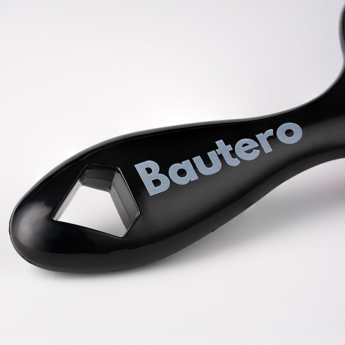 Bautero brush handle close-up