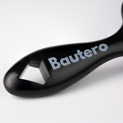 Bautero brush handle close-up